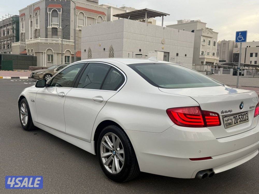 للبيع بي ام دبليو موديل 2013 حجم 520 وارد الوكالة3
