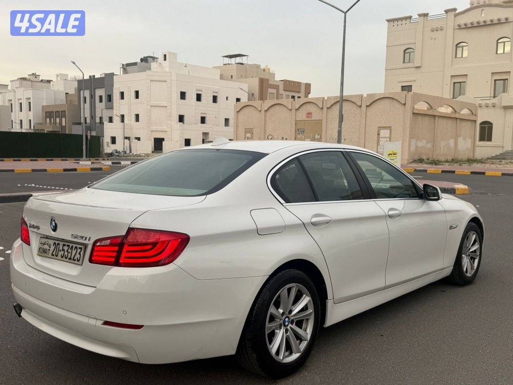 للبيع بي ام دبليو موديل 2013 حجم 520 وارد الوكالة2