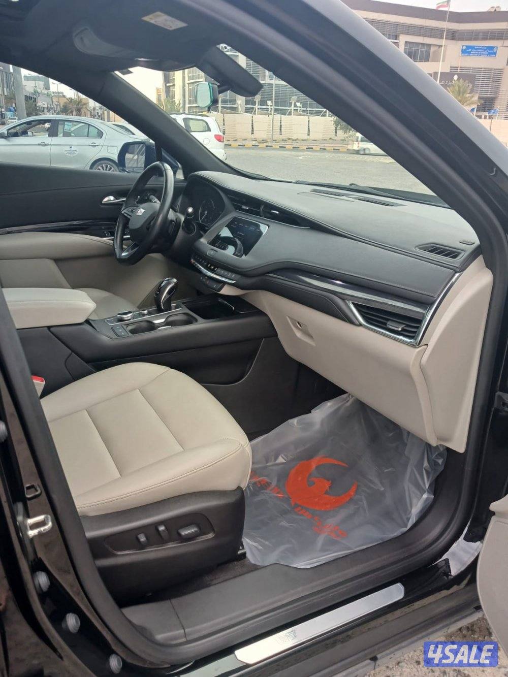 للبيع كاديلاك XT4 موديل ٢٠١٩8