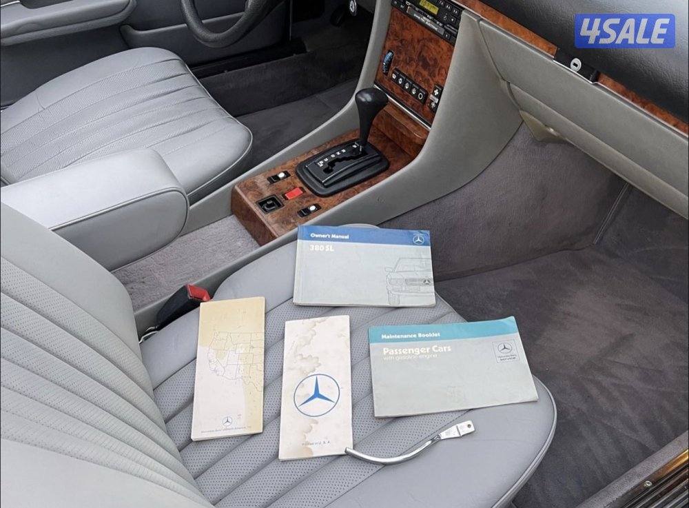 Mercedes-Benz SL 3805