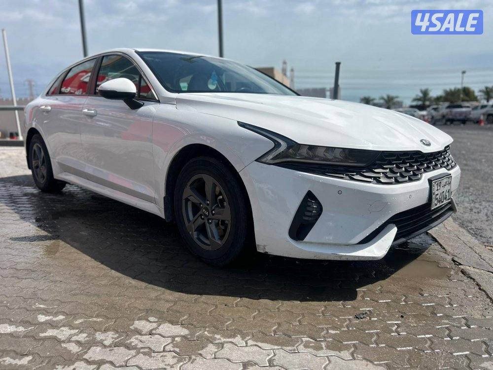 كيا-K5  موديل 2021 ماشى 136.000 k.m وارد المطوع .1