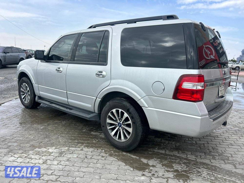 فورد اكسبديشن XLT موديل 2016 ماشي 178.000 k.m وارد الغانم .ص2