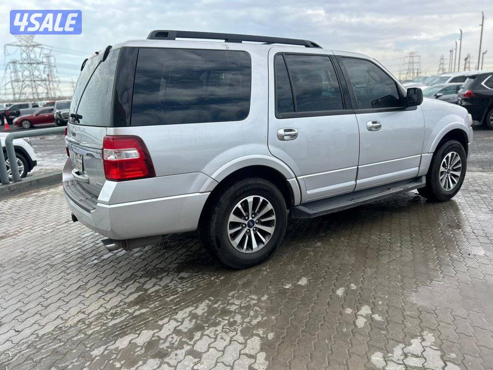 فورد اكسبديشن XLT موديل 2016 ماشي 178.000 k.m وارد الغانم .ص3