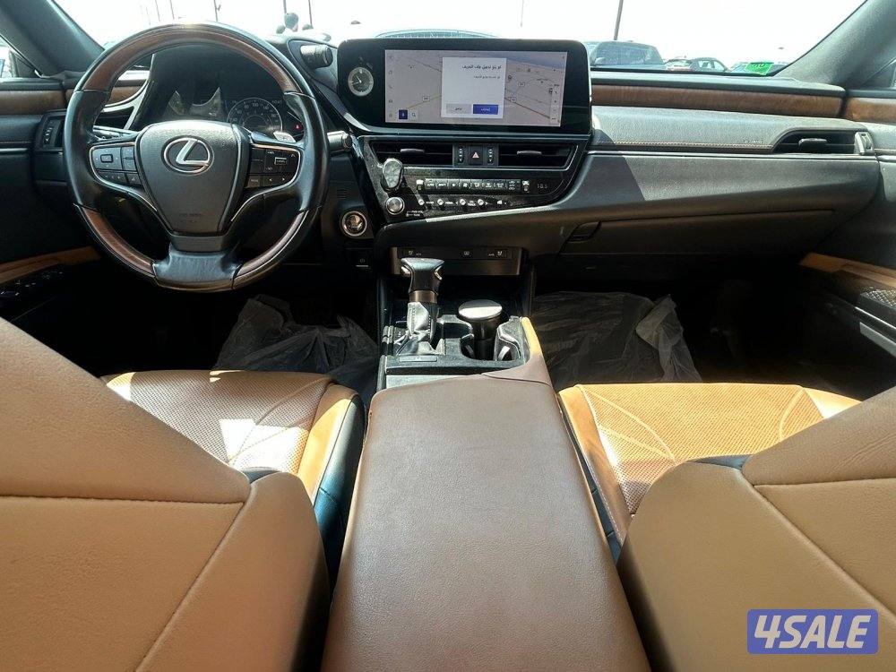 لكزس ES250  موديل 2023 ماشى 133.000 k.m  وارد الساير6