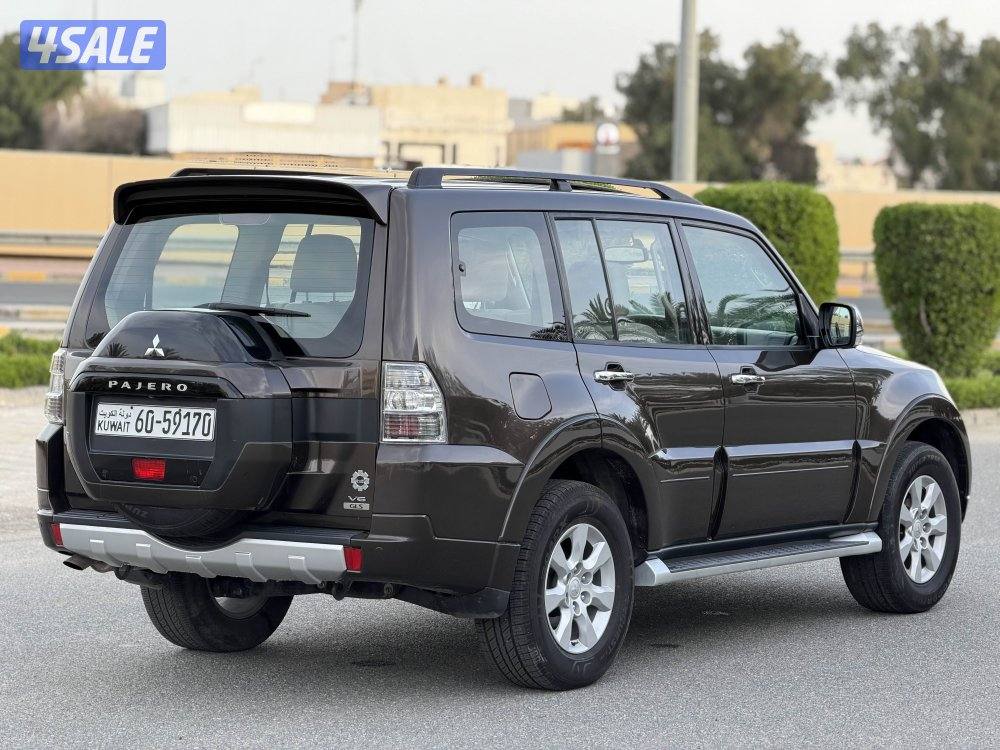 باجيرو 2022 كامل المواصفات (( صبغ الوكالة ))4