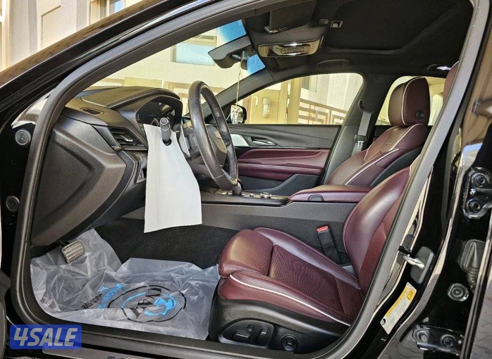 2020 Cadillac CT4-V Low Mileage / Under Warranty9