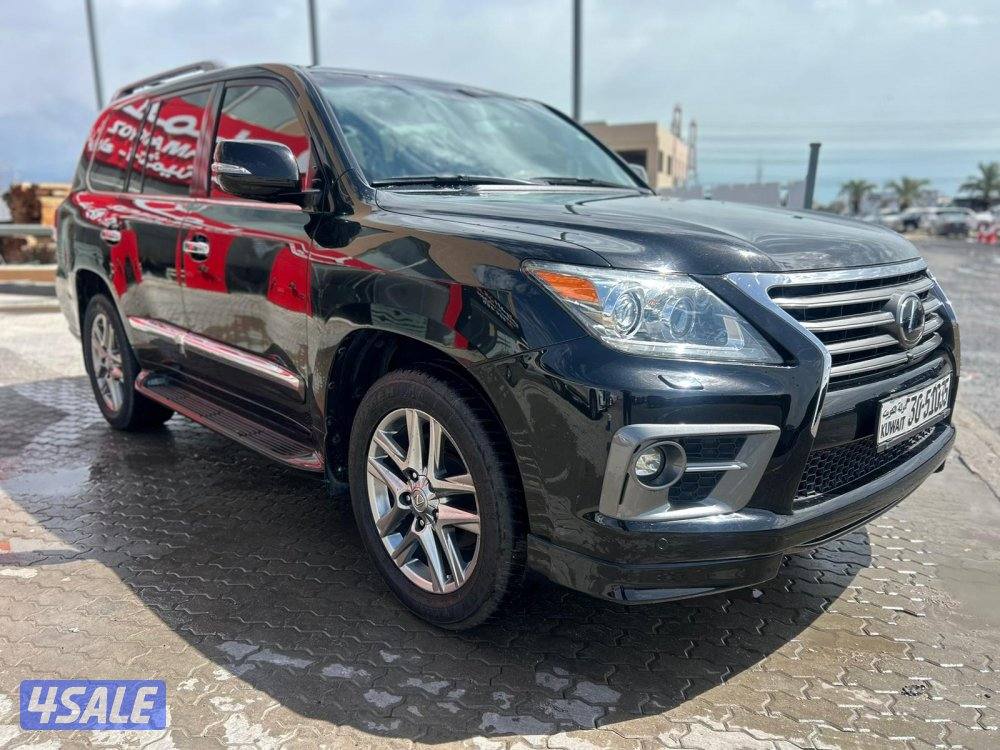 لكزس LX570 S موديل 2015 ماشى 326.000 k.m وارد الساير. صبغ وكالة1
