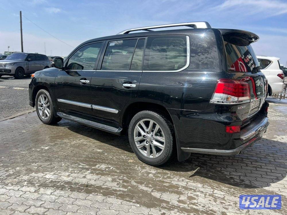 لكزس LX570 S موديل 2015 ماشى 326.000 k.m وارد الساير. صبغ وكالة2