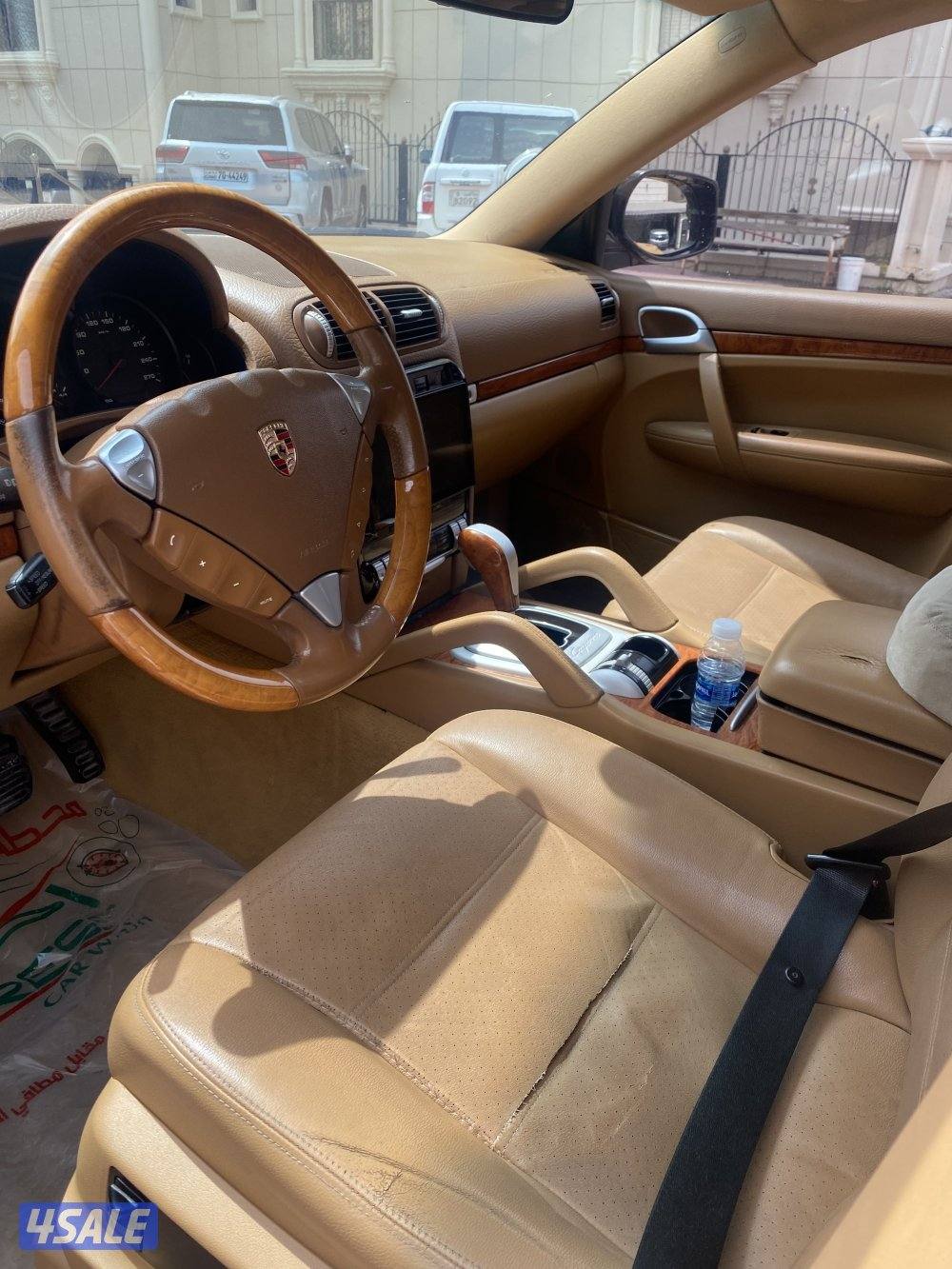 للبيع كايين موديل ٢٠١٠4