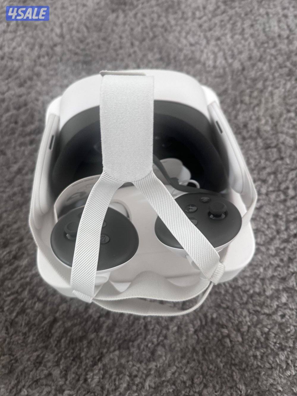 Meta quest3s جهاز جديد بس طلعته من الكرتون ادخل علي ونتناقش بالسعر9