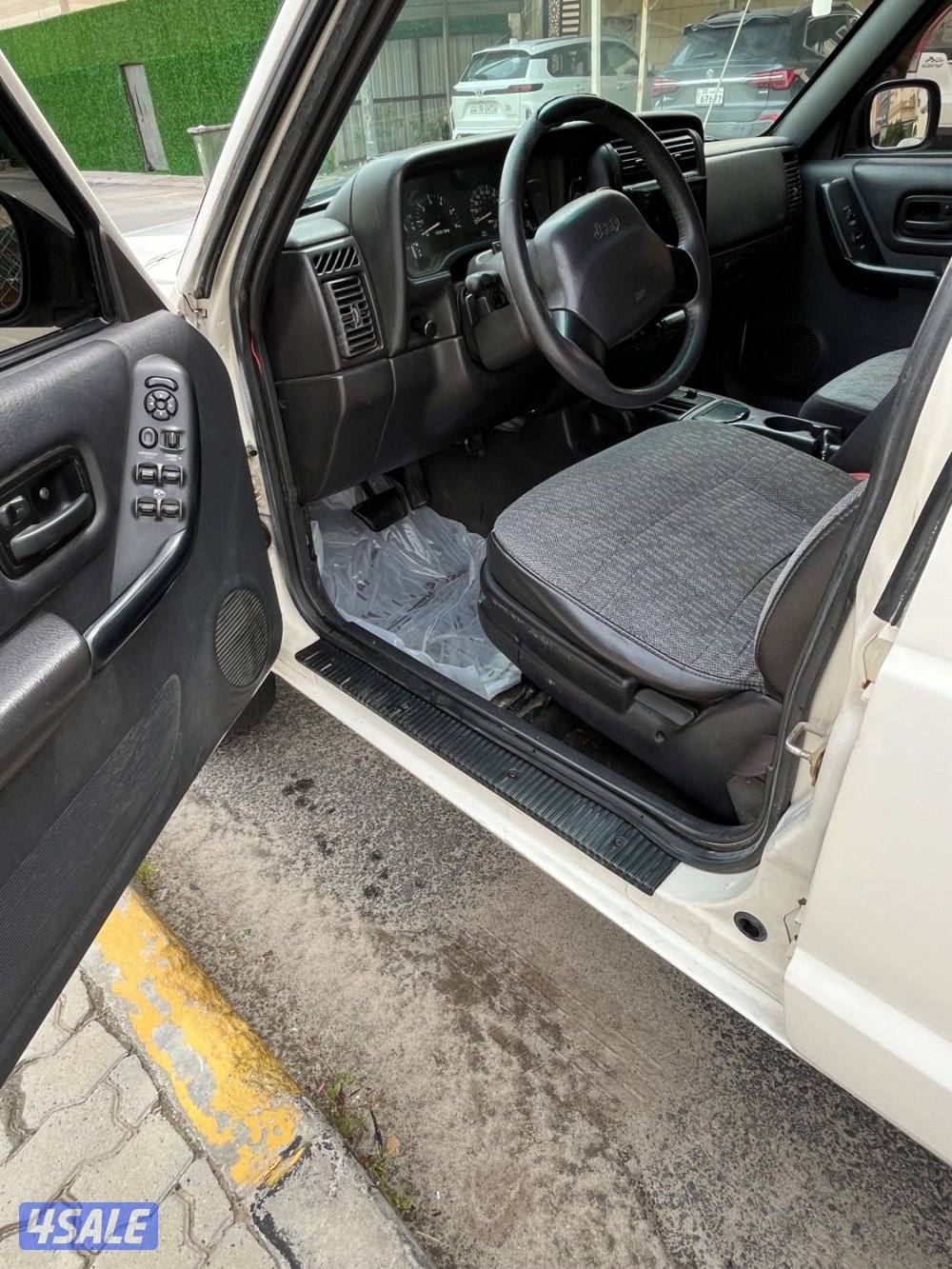 جيب شيروكي7