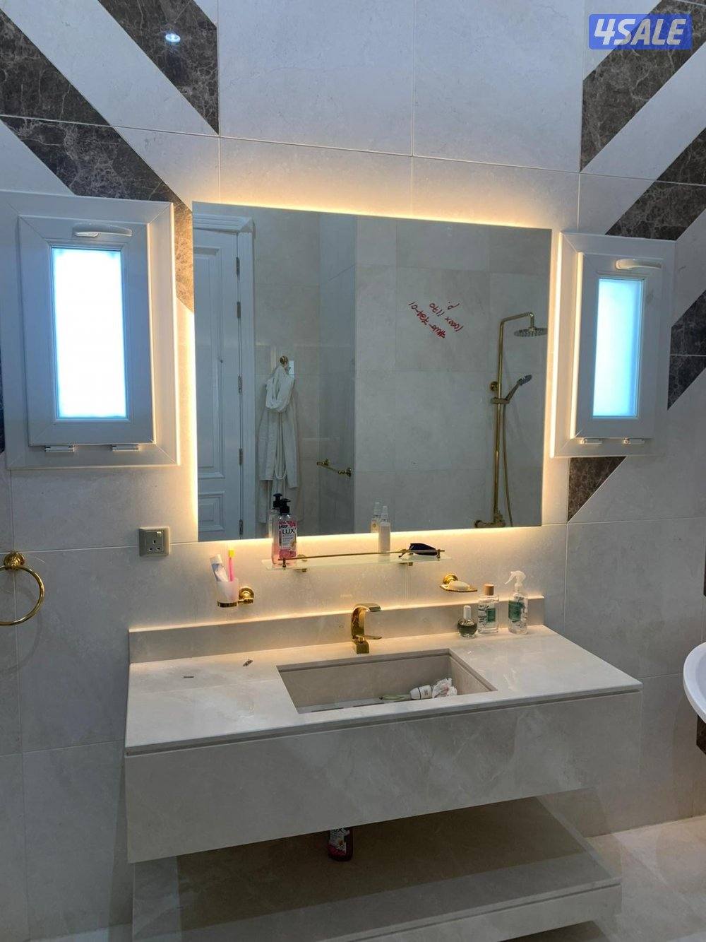 تركيب جميع أنواع الزجاج والمرايا شاور بكس طاوله طعام ديوانيه12