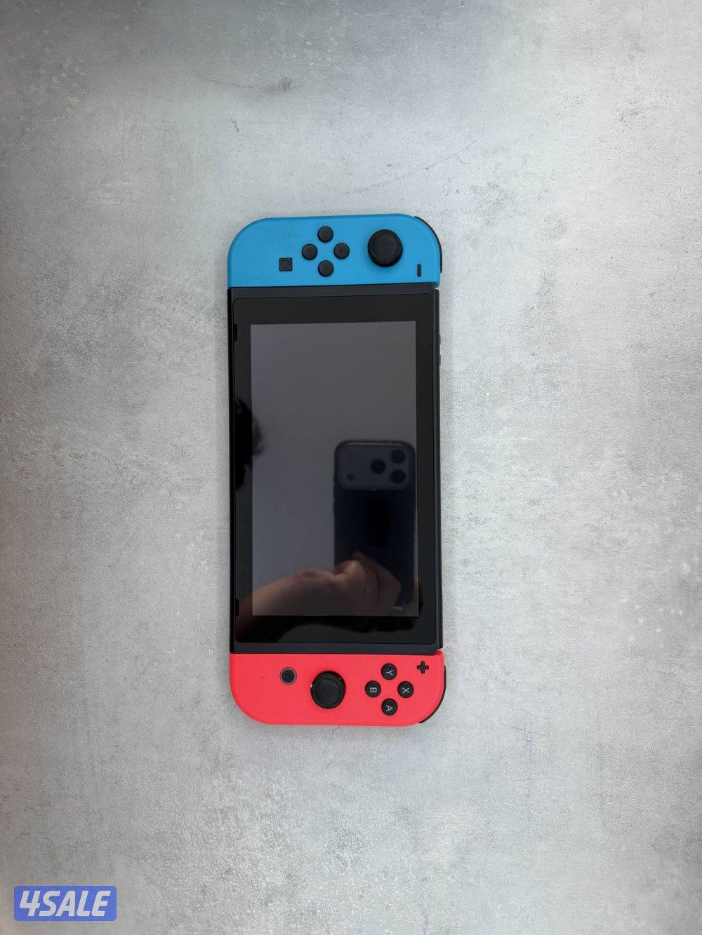 Nintendo Switch 6 Games + Pro Controller3