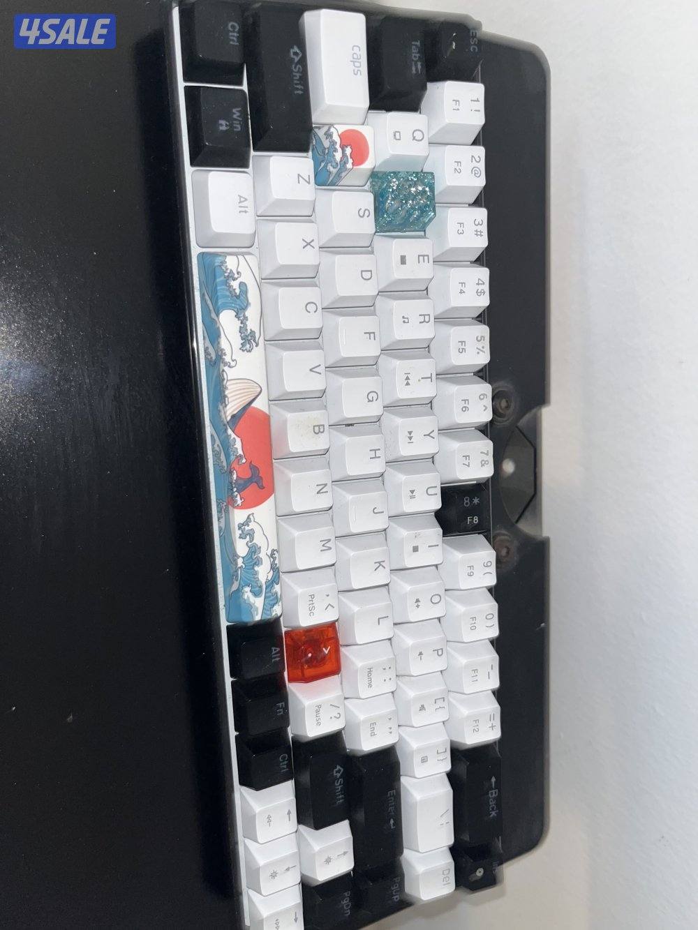 ماوس وكيبورد جدد نظيف لاكن مستعمل فقط الكيبورد1