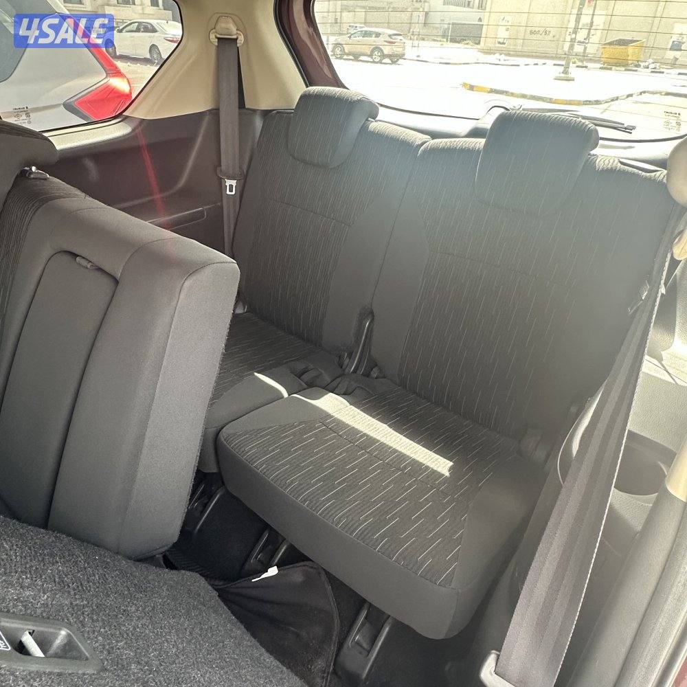 للبيع سيارة ارتيجا سزوكي1