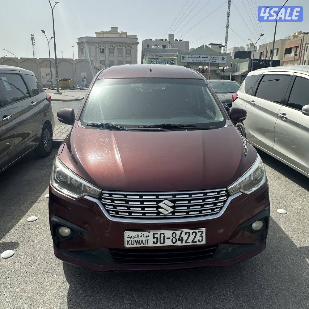 للبيع سيارة ارتيجا سزوكي4