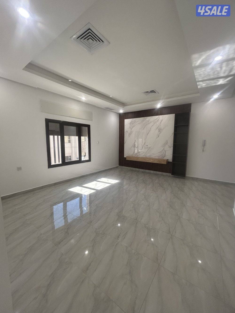 للايجار شقق في الصديق والسلام والعديليه والسرة0