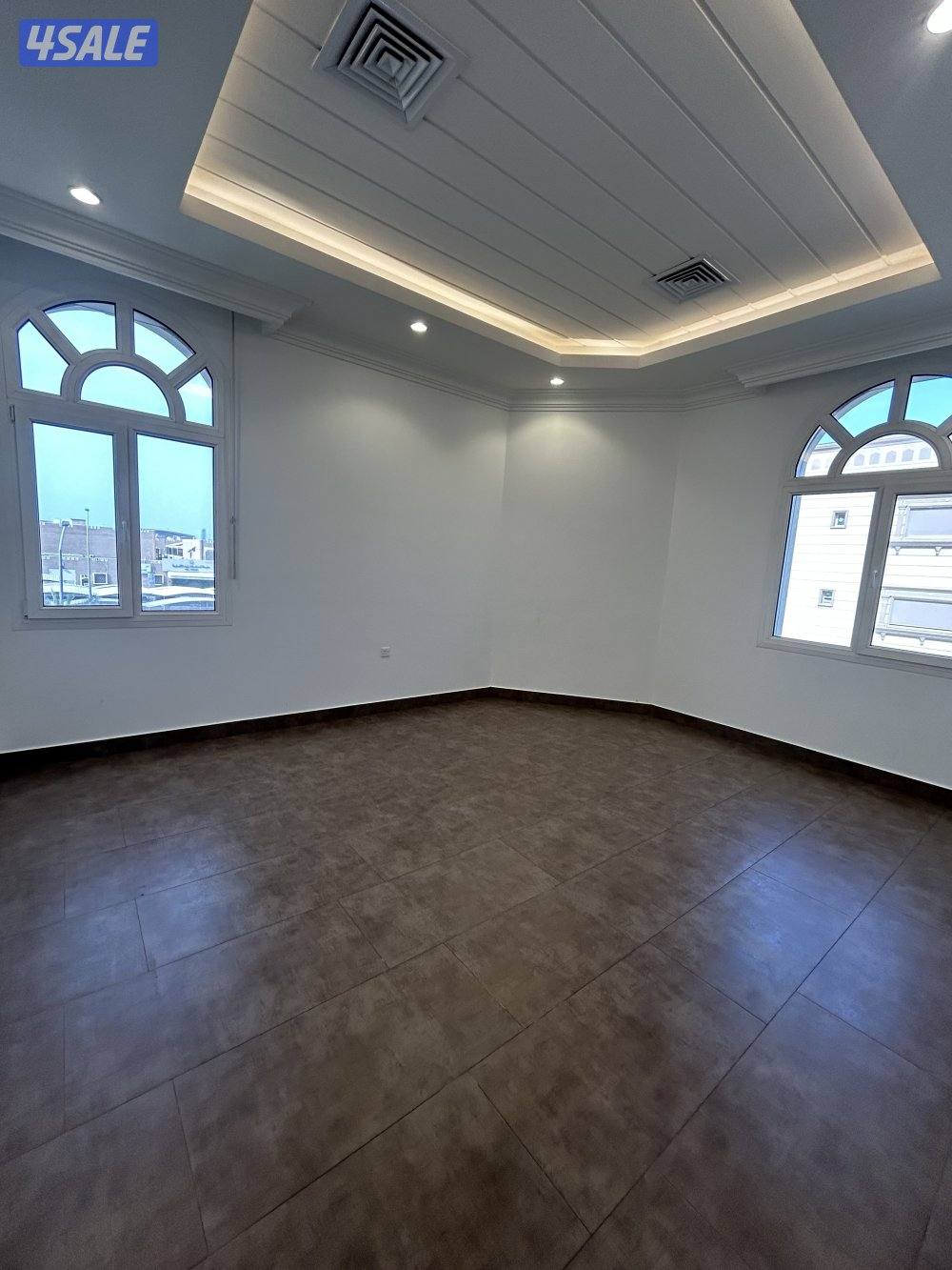 للايجار شقق في الصديق والسلام والعديليه والسرة7