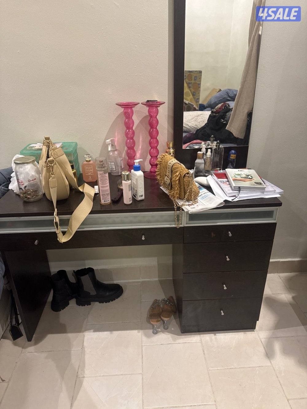 غرفه نوم للبيع1