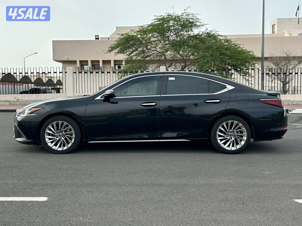 ليكزس 
ES 350
اعلى فئه6