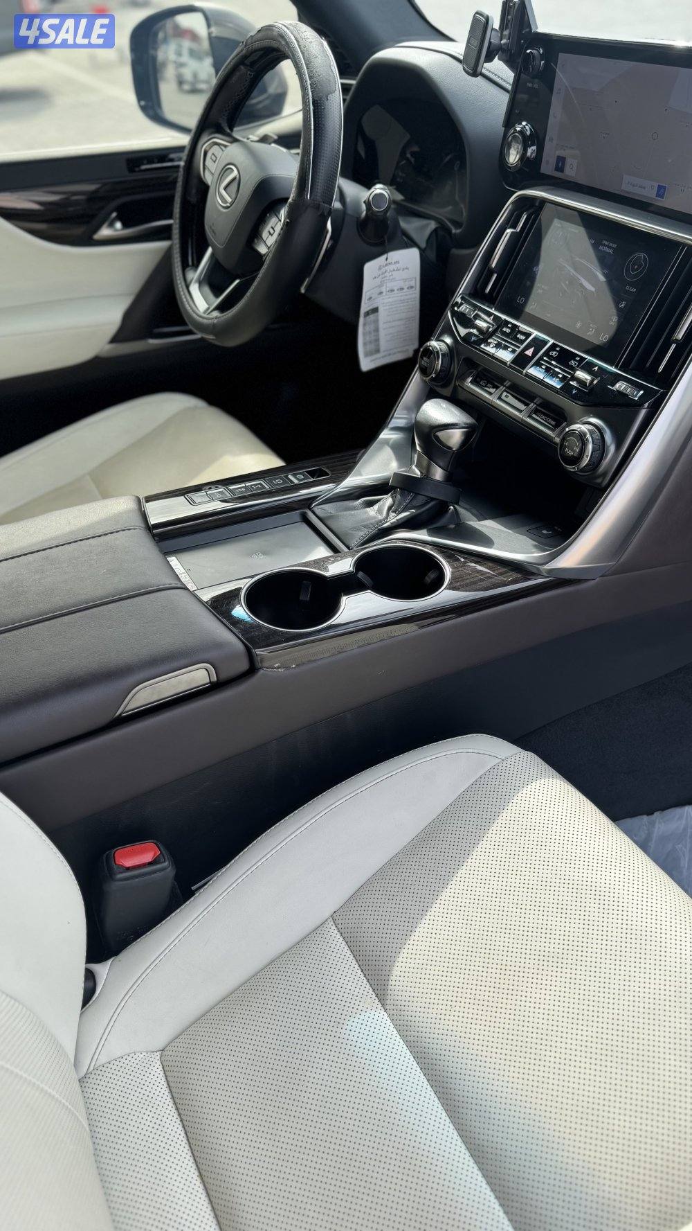 للبيع لكزس Lx600 الدرجة الثانية صبغ الوكالة تحت الكفالة4