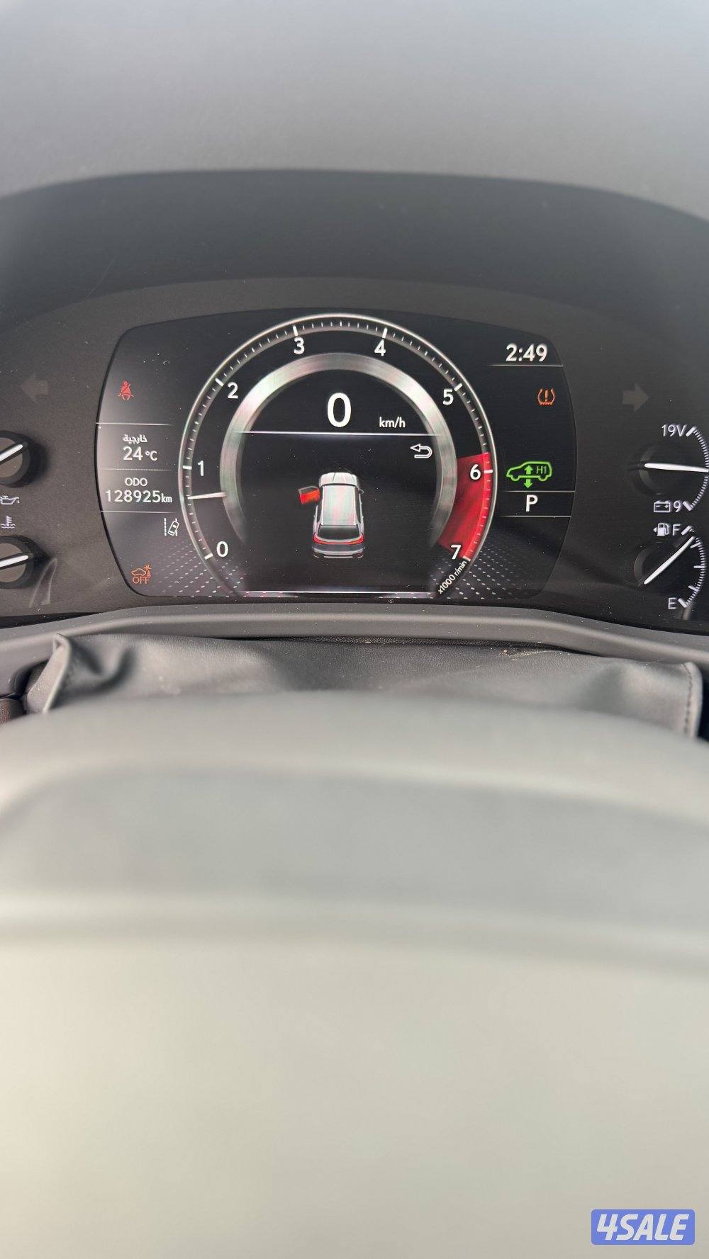 للبيع لكزس Lx600 الدرجة الثانية صبغ الوكالة تحت الكفالة9