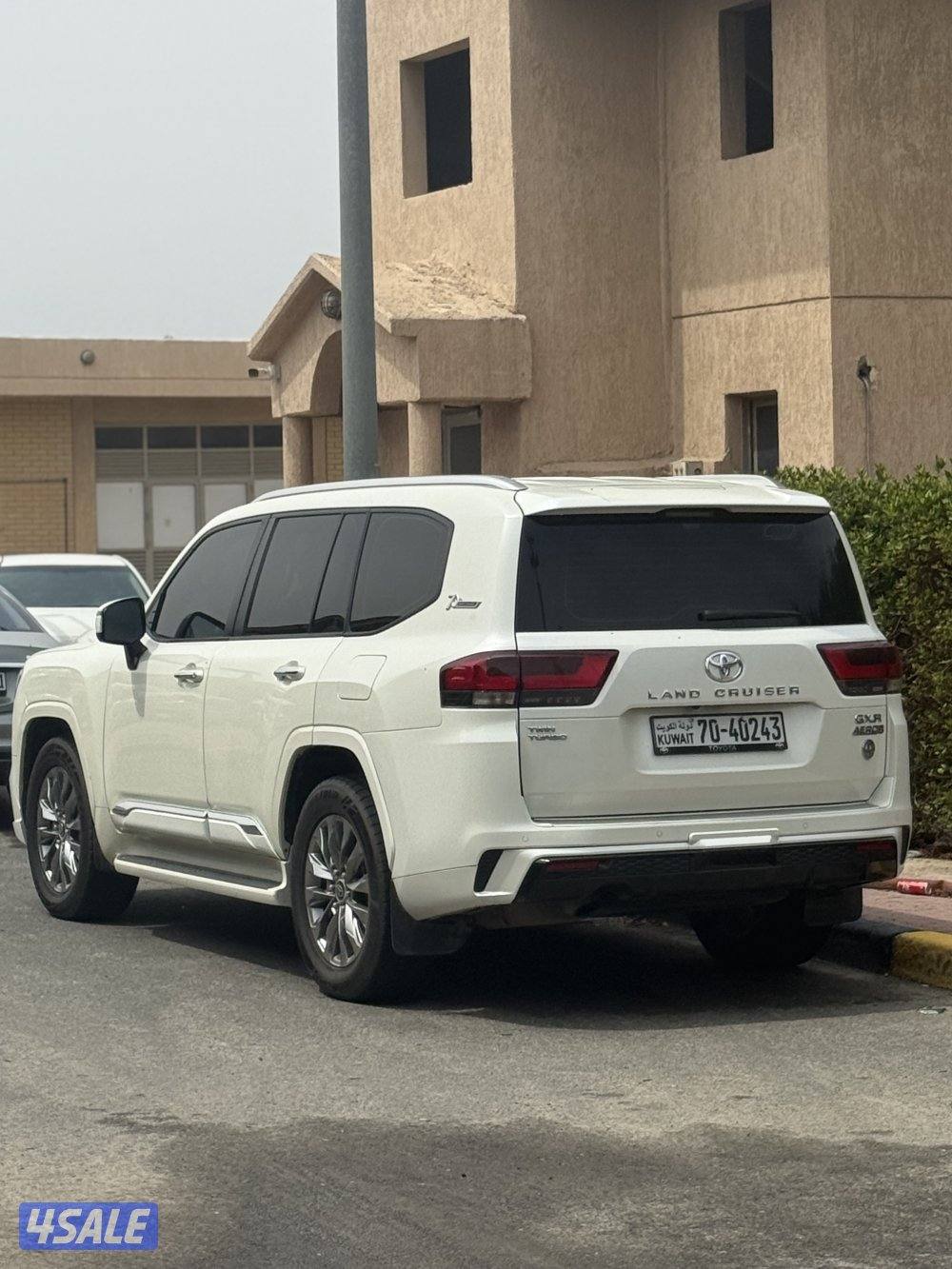 Land Cruiser GXR Twin Turbo Aero S 20221