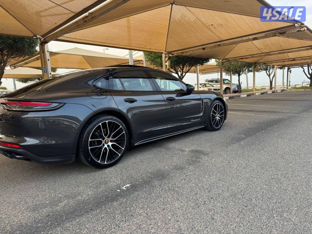 للبيع باناميرا موديل 2022 فل ابشن فور 4 اس5