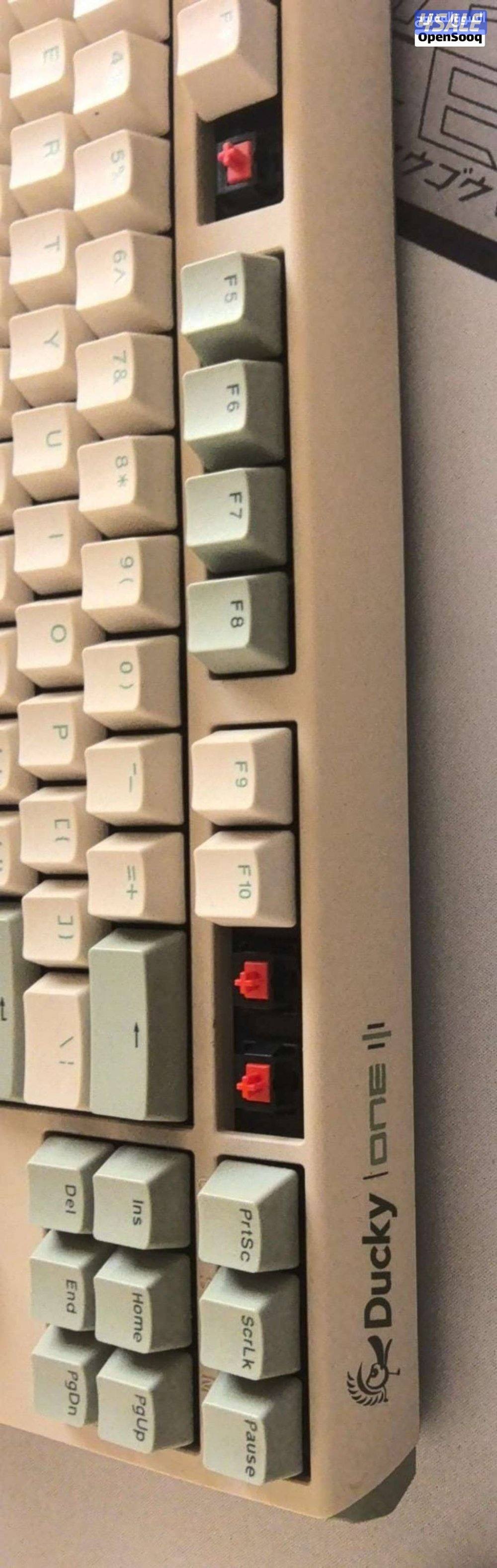 سلام عليكم ماوس Logitech MX Master gold كيبورد Ducky one 35