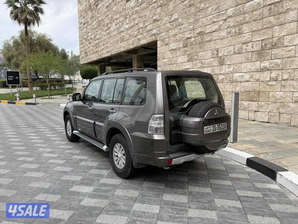 للبيع باجيرو موديل 2014 بحالة الوكالة0