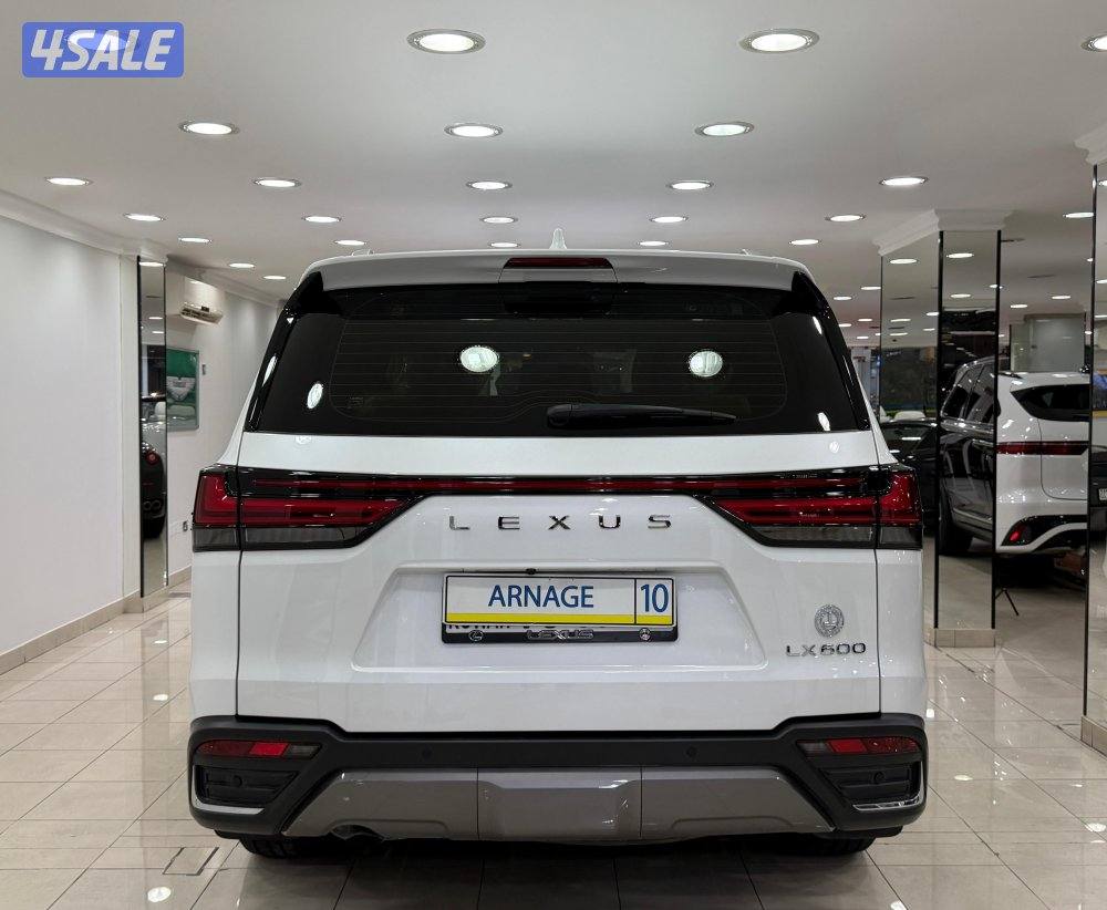 لكزس LX600 وكالة تحت الكفالة موديل ٢٠٢٥ عداد ١٠٠٠٠ الاف كيلو5