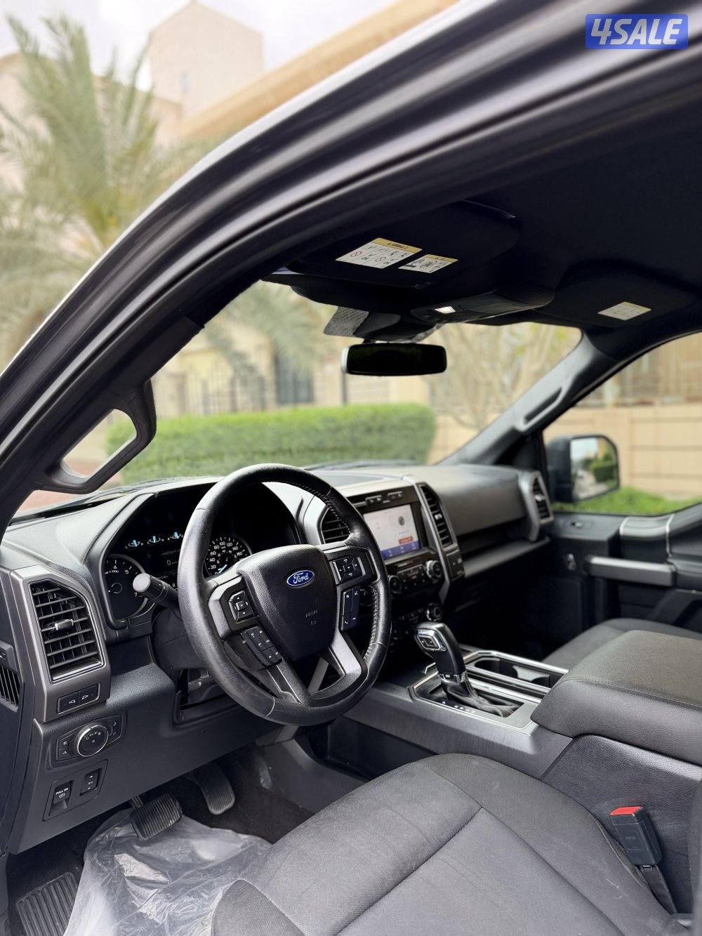 للبيع وانيت F150 شرط الفحص بل كامل8