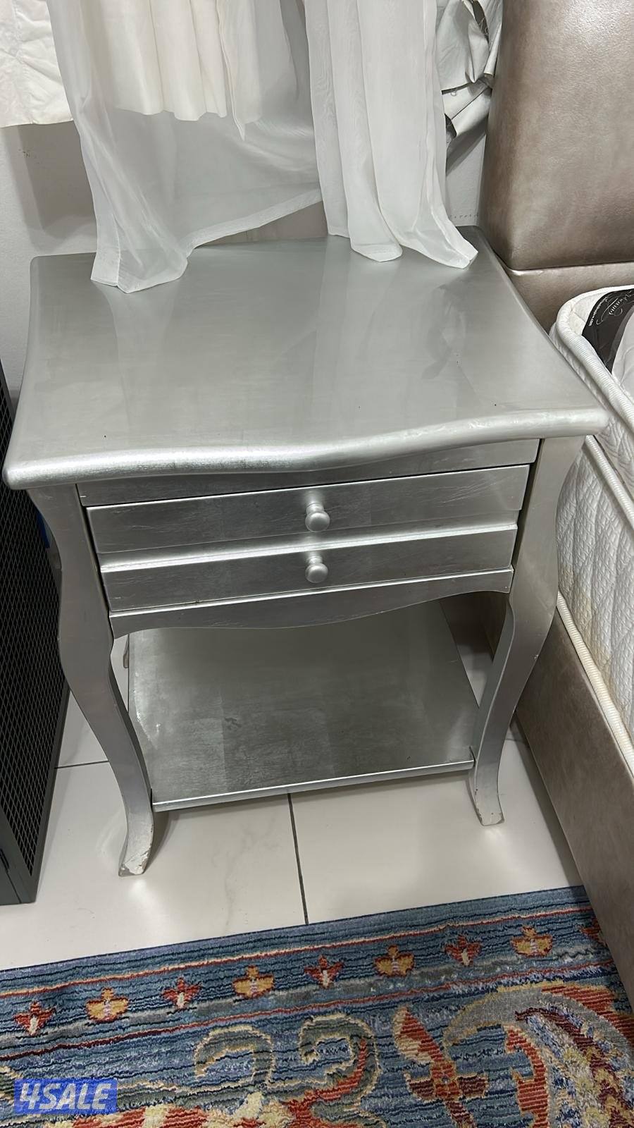 Multiple furniture pieces in food condition2