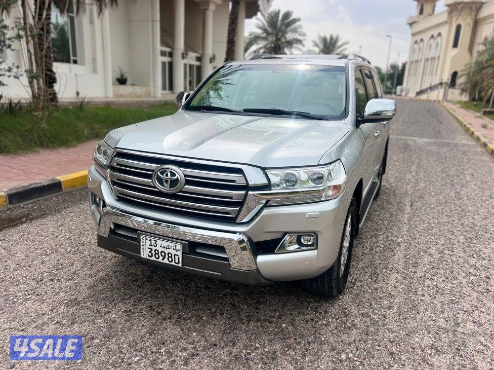 لاندكروز موديل ٢٠١٦ الساير ماشي ١٠٤ سرفيس منتظم صبغ وكاله عدا قطعه0