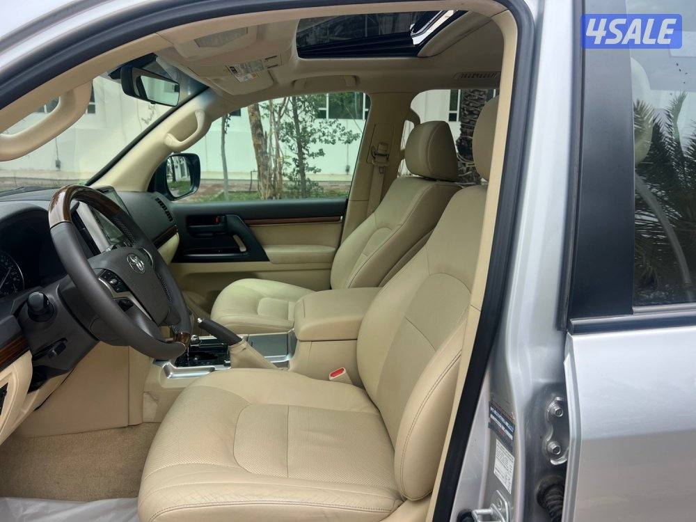 لاندكروز موديل ٢٠١٦ الساير ماشي ١٠٤ سرفيس منتظم صبغ وكاله عدا قطعه8