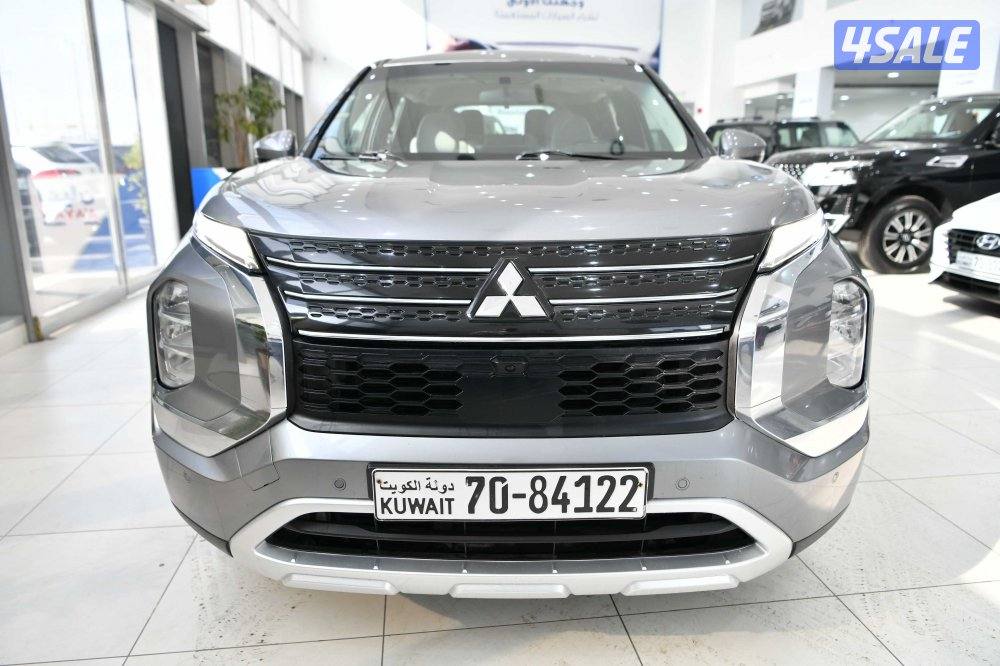 ميتسوبيشي اوتلاندر1