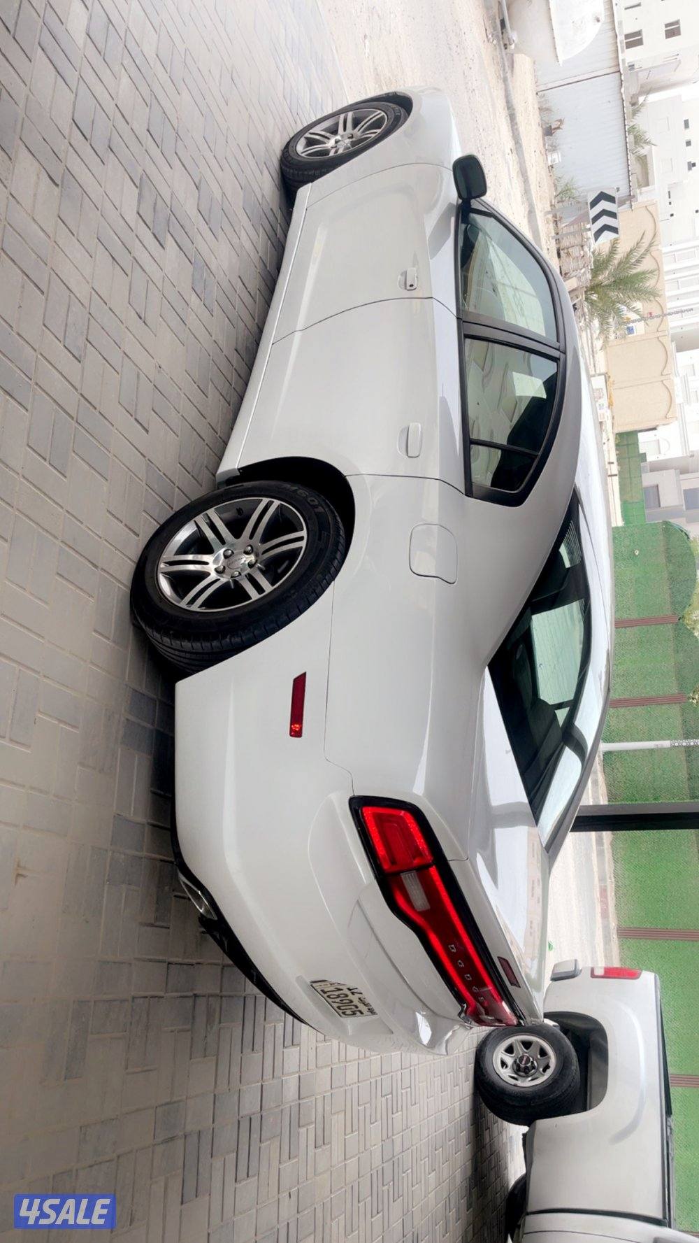 للبيع دوج شارجر قمه بالنظافه1