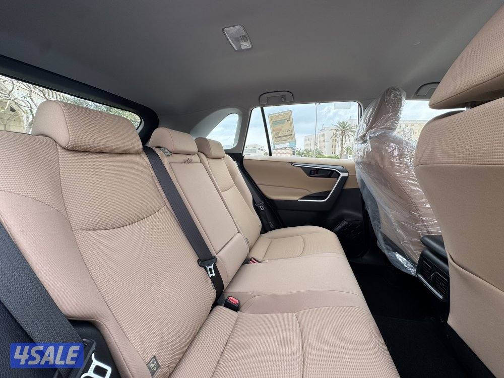 تويوتا RV4 موديل 2020 بحاله الوكاله وشرط الفحص6