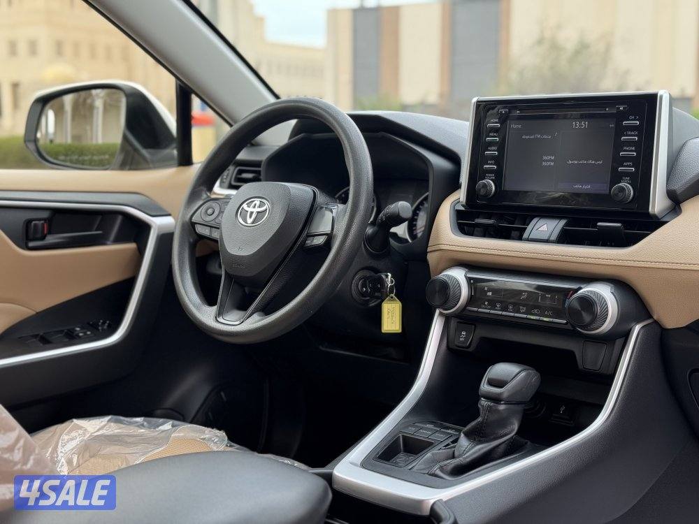 تويوتا RV4 موديل 2020 بحاله الوكاله وشرط الفحص11