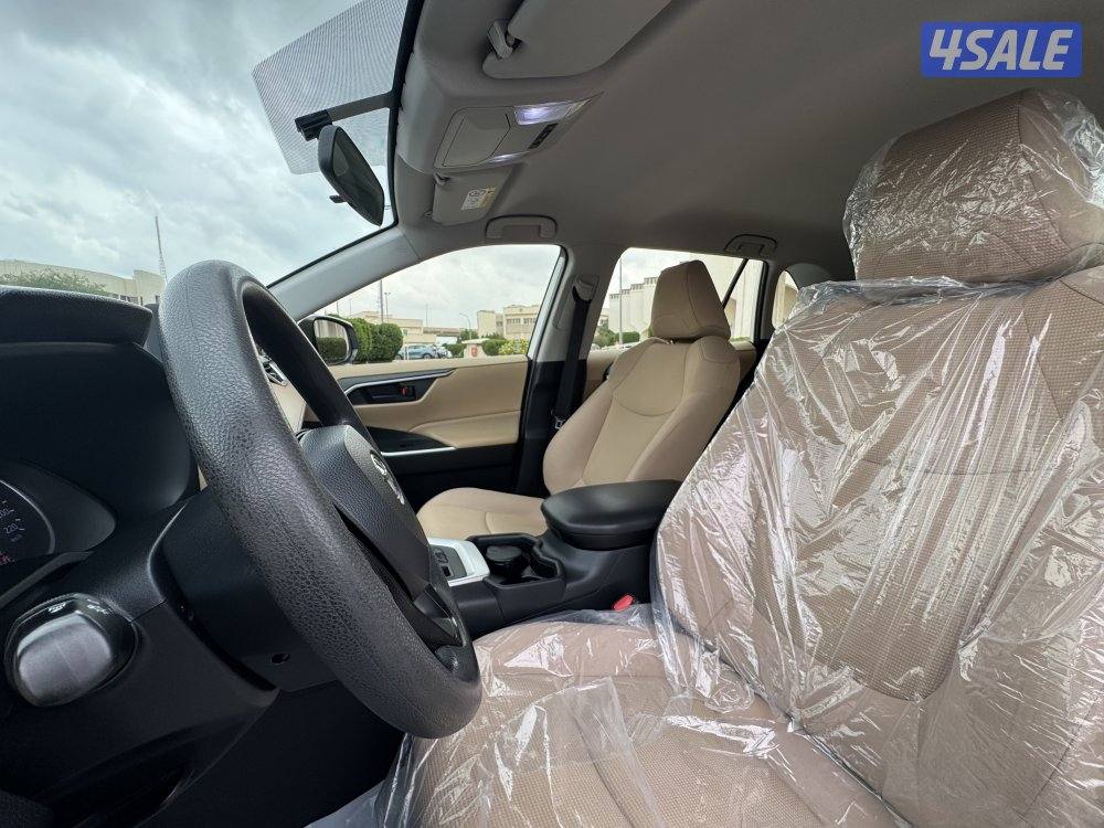 تويوتا RV4 موديل 2020 بحاله الوكاله وشرط الفحص13