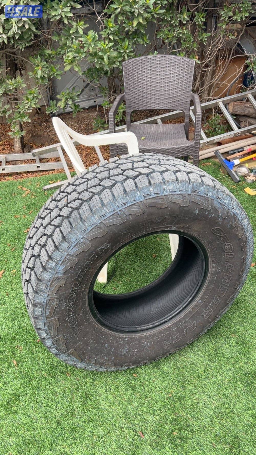 للبيع ٤ تواير يوكوهاما بحالة الجديد حرفياً. استعمال ٣ شهور تقريبا فقط0