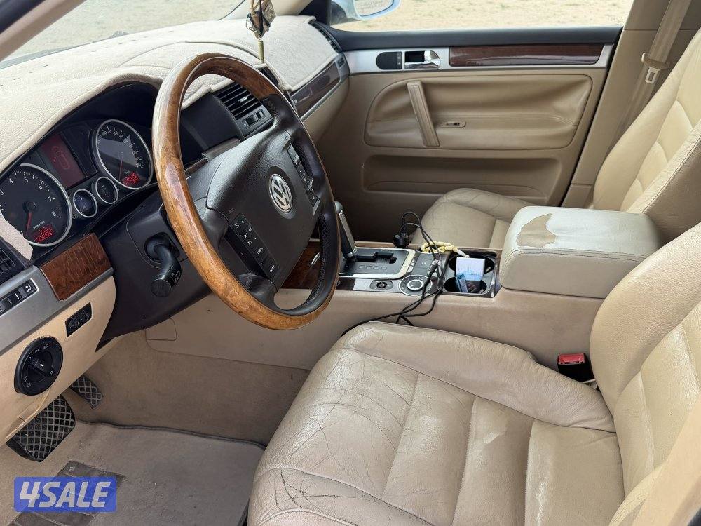 للبيع طوارق فل اوبشن كامل الموصفات السياره قمه بل النظافه2