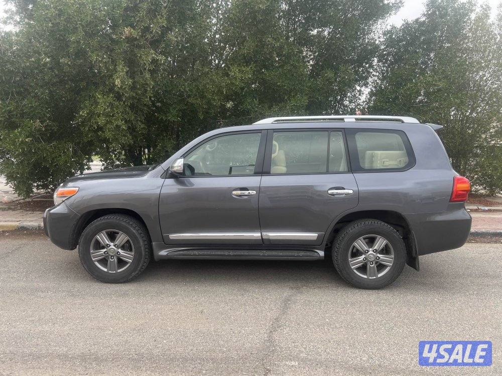 لاندكروزر 2015    تماتيك 8 سلندر5