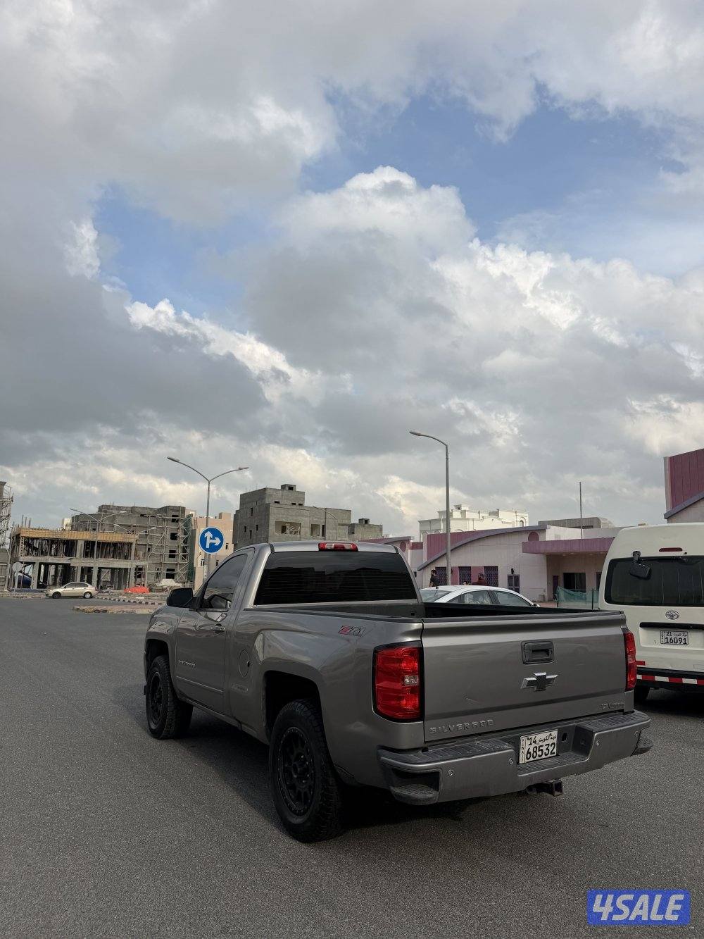 سلفرادو Z71 2016 اعلى مواصفات بالوكالة وارد الغانم دبل قير شرط الفحص3