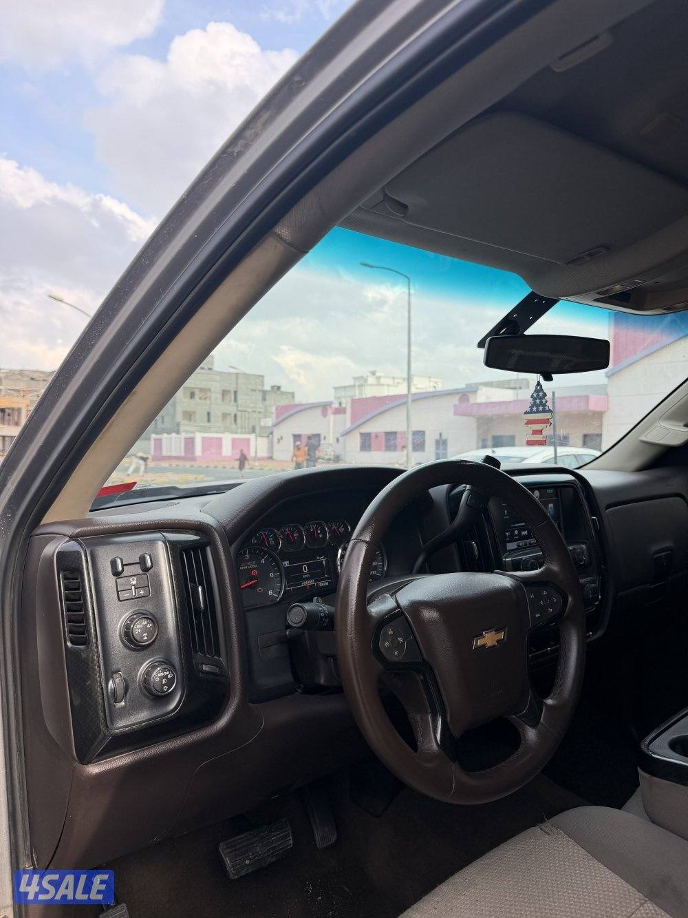 سلفرادو Z71 2016 اعلى مواصفات بالوكالة وارد الغانم دبل قير شرط الفحص6