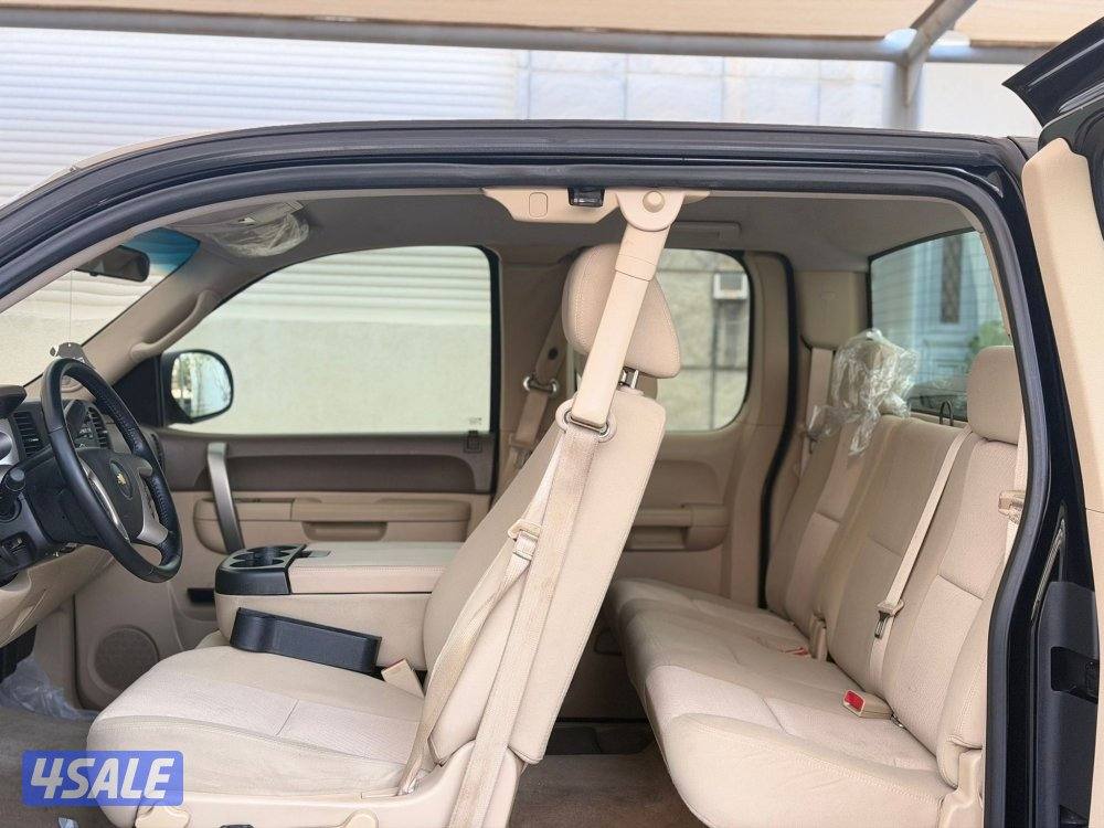 شيفروليه _ سلفرادو Z71 _ الغانم _ صبغ الوكالة _20136