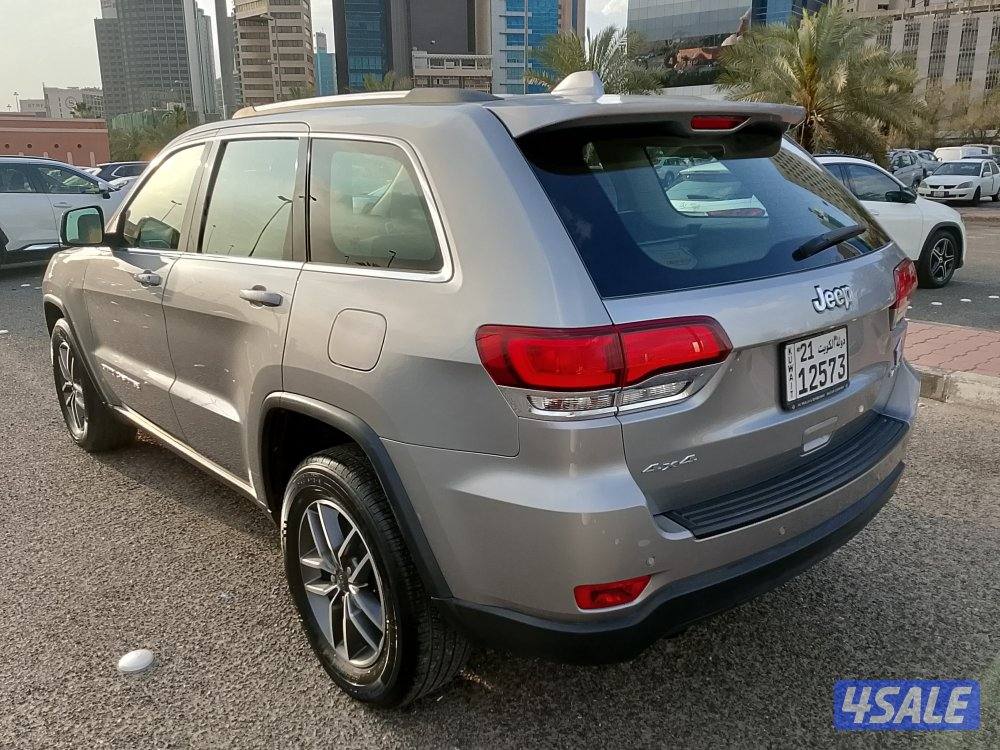 للبيع جراند شيروكي موديل 20212