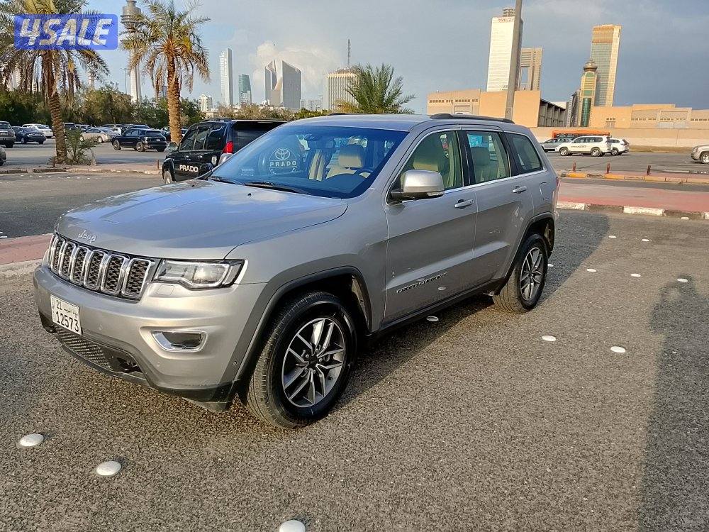 للبيع جراند شيروكي موديل 20216