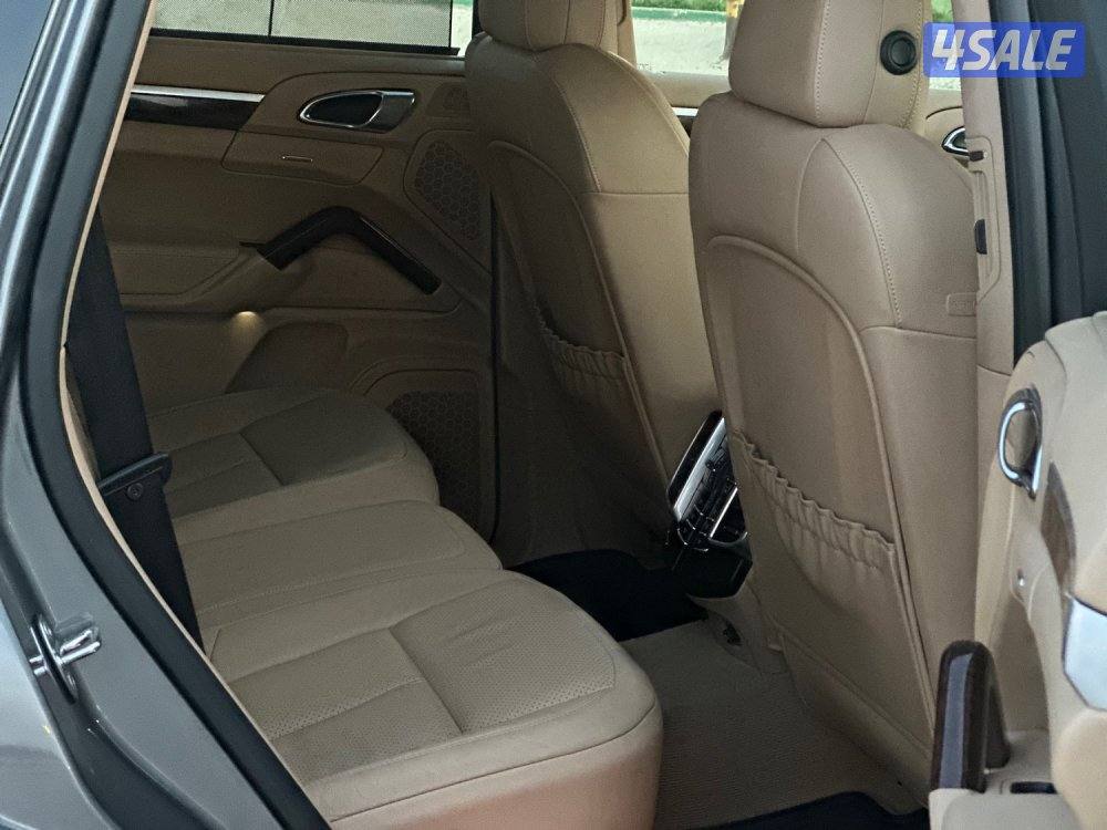 للبيع بورش كايين ماشي ١٣٨ الف كيلو5