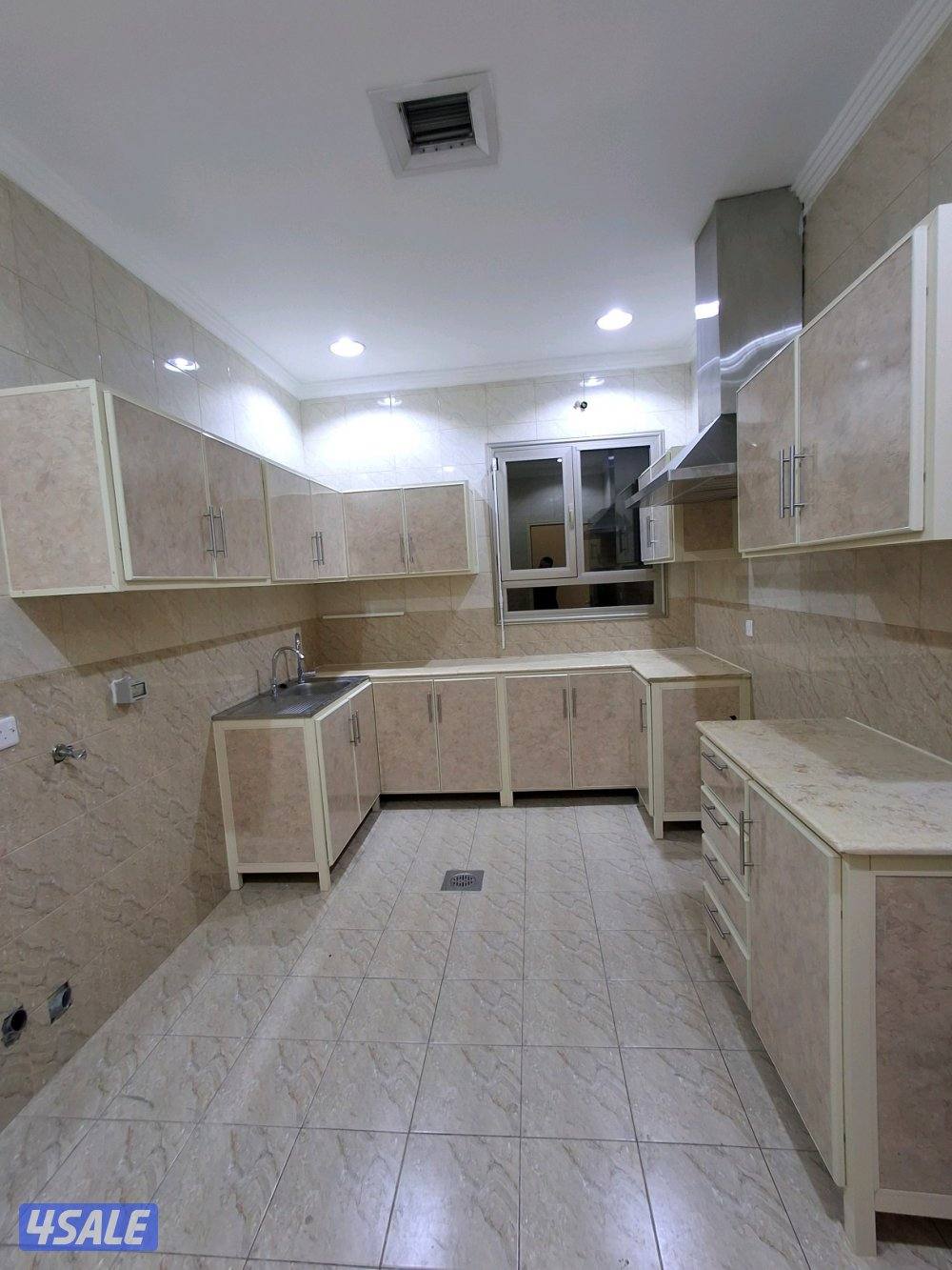 للايجار شقق فى صباح الاحمد2